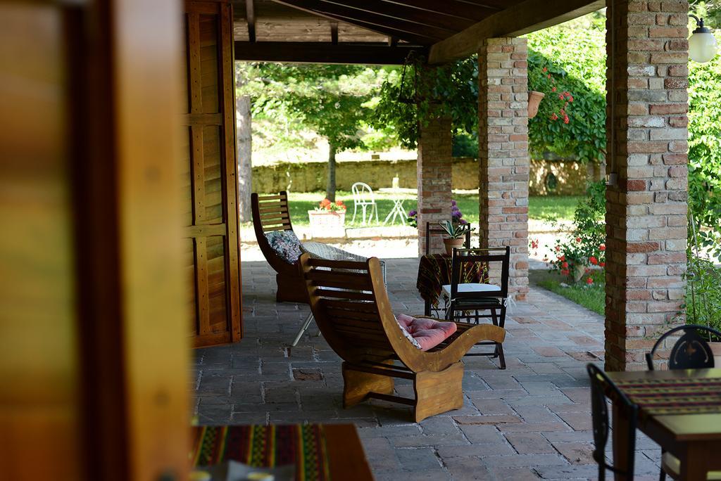 Villa Montegenco Comunanza Exterior foto
