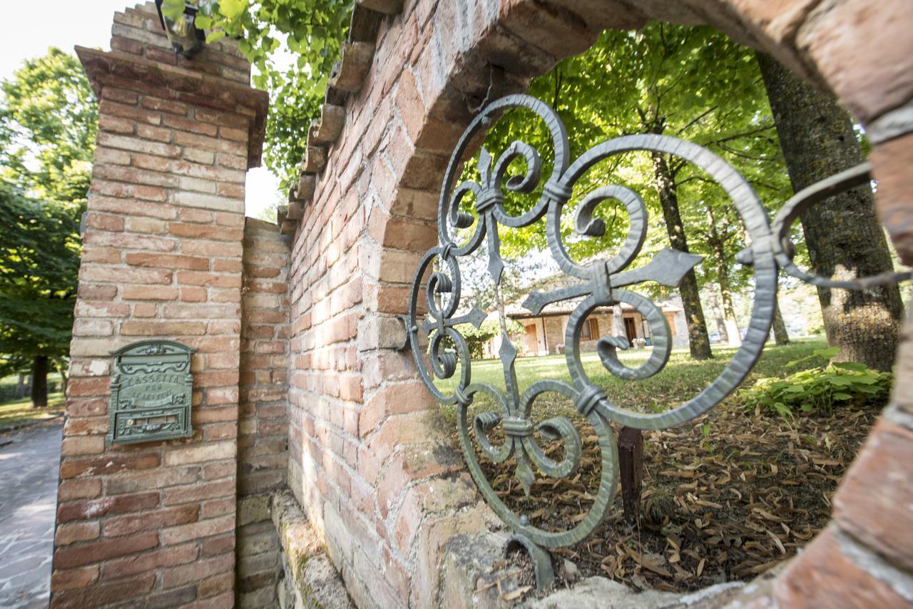 Villa Montegenco Comunanza Exterior foto